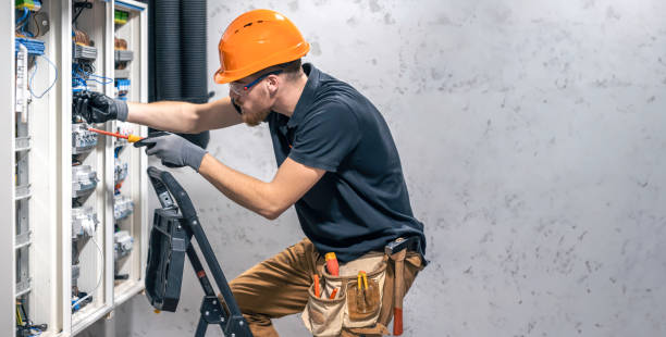 Best Affordable Electrician  in Green Tree, PA